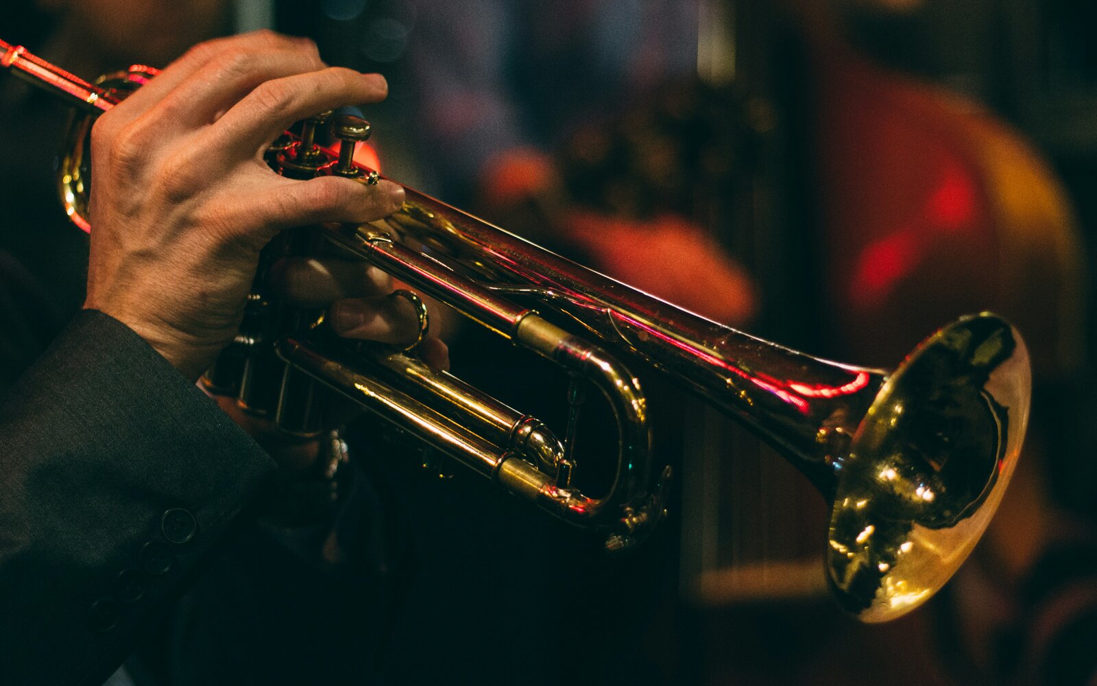 Sundown Sessions at Bar Bella feat. Joe Rinaldi Trio